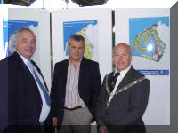 Martello Quays Presentaion 22 June 2007 Mayor meets Mike Iles from Fishgaurd